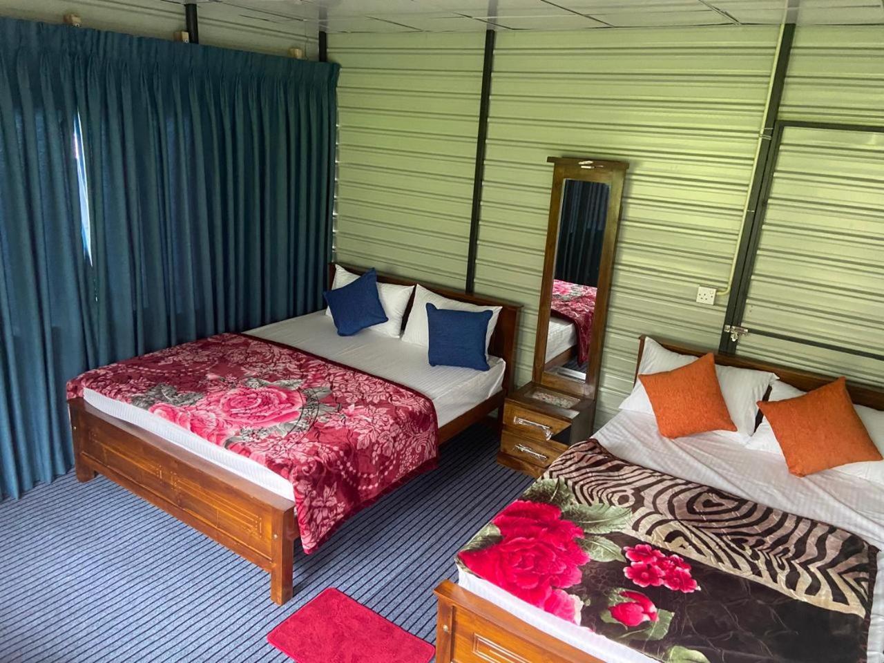 Shan Hotel Nallathanniya Dış mekan fotoğraf